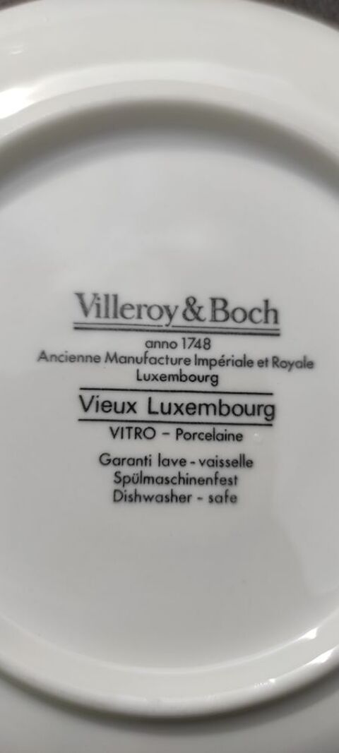 9 tasses et soucoupes Villeroy et Boch vieux Luxembourg  0 Varsberg (57)