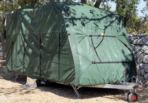 HOUSSE hivernage 
Faire offre dans la limite du raisonnable Breuil-le-Vert (60)