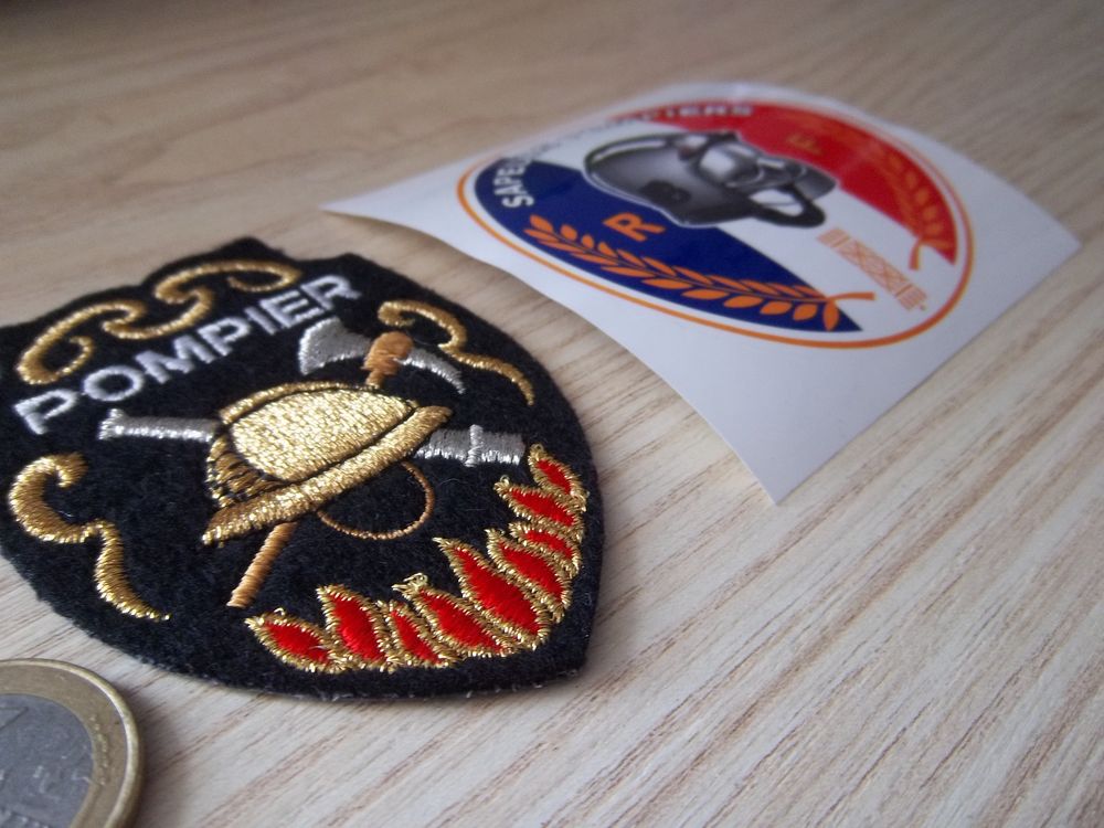 lot &eacute;cusson et autocollant collection sapeurs pompiers 