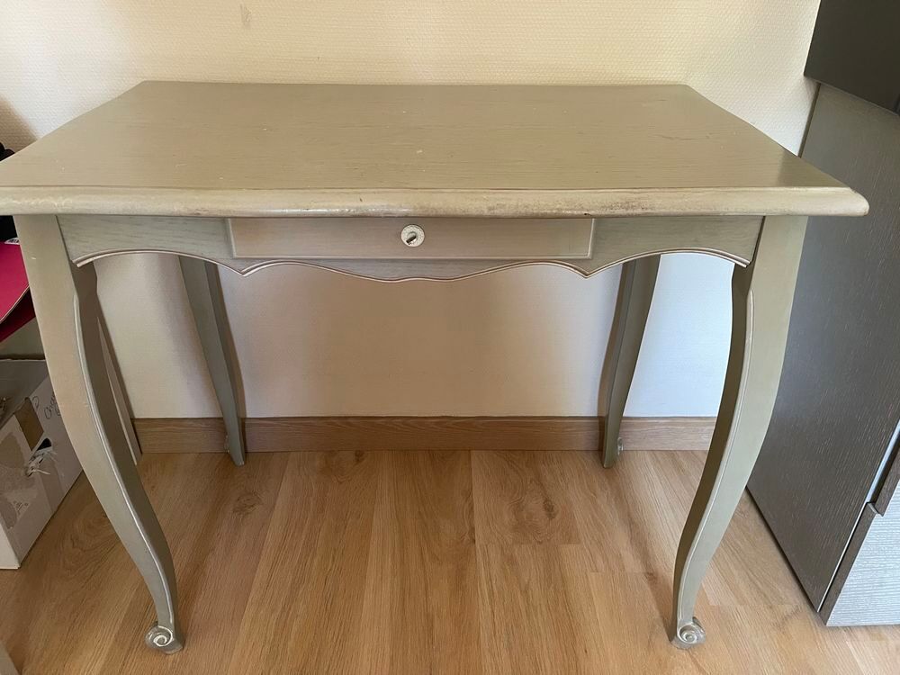 Bureau en bois gris Meubles