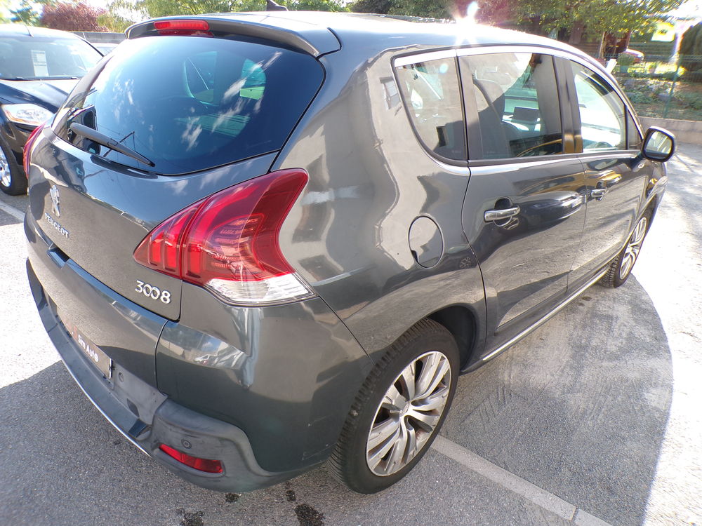 3008 1.6 BlueHDi 120ch S&S BVM6 Business 2015 occasion 42300 Roanne