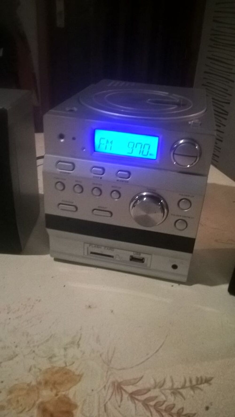 Mini cha&icirc;ne Hifi. Audio et hifi