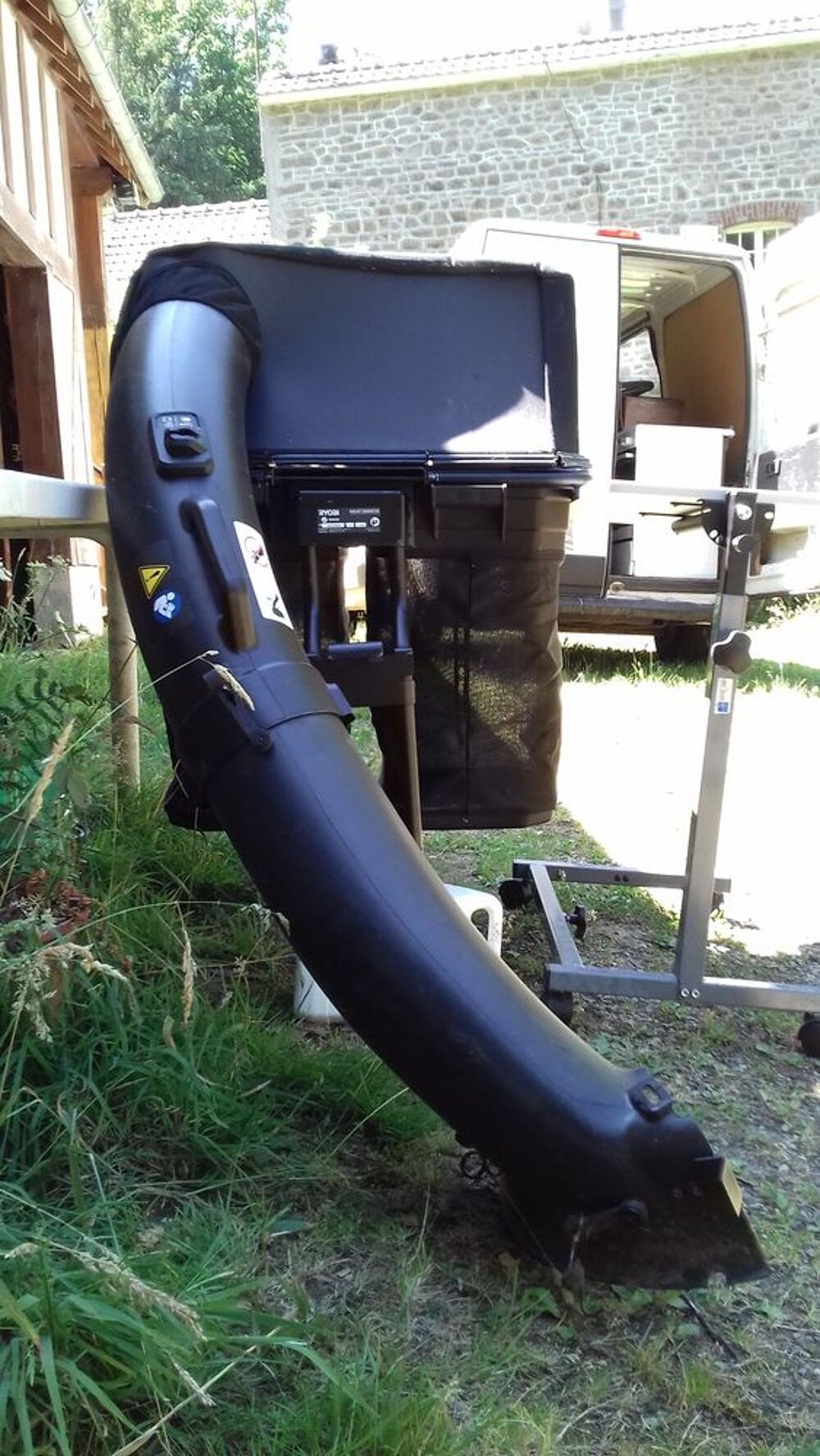 Bac de ramassage RYOBI 220L - occasion Jardin