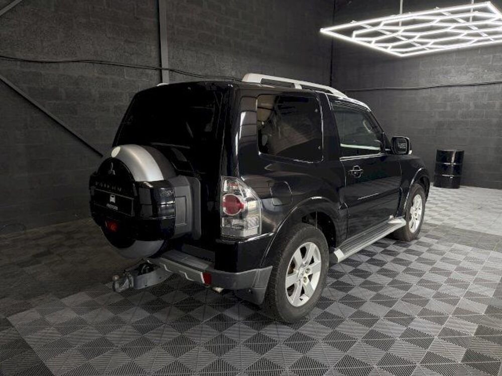 Pajero 3.2 Di-D170 Instyle BA Court 4x4 2008 occasion 33520 Bruges