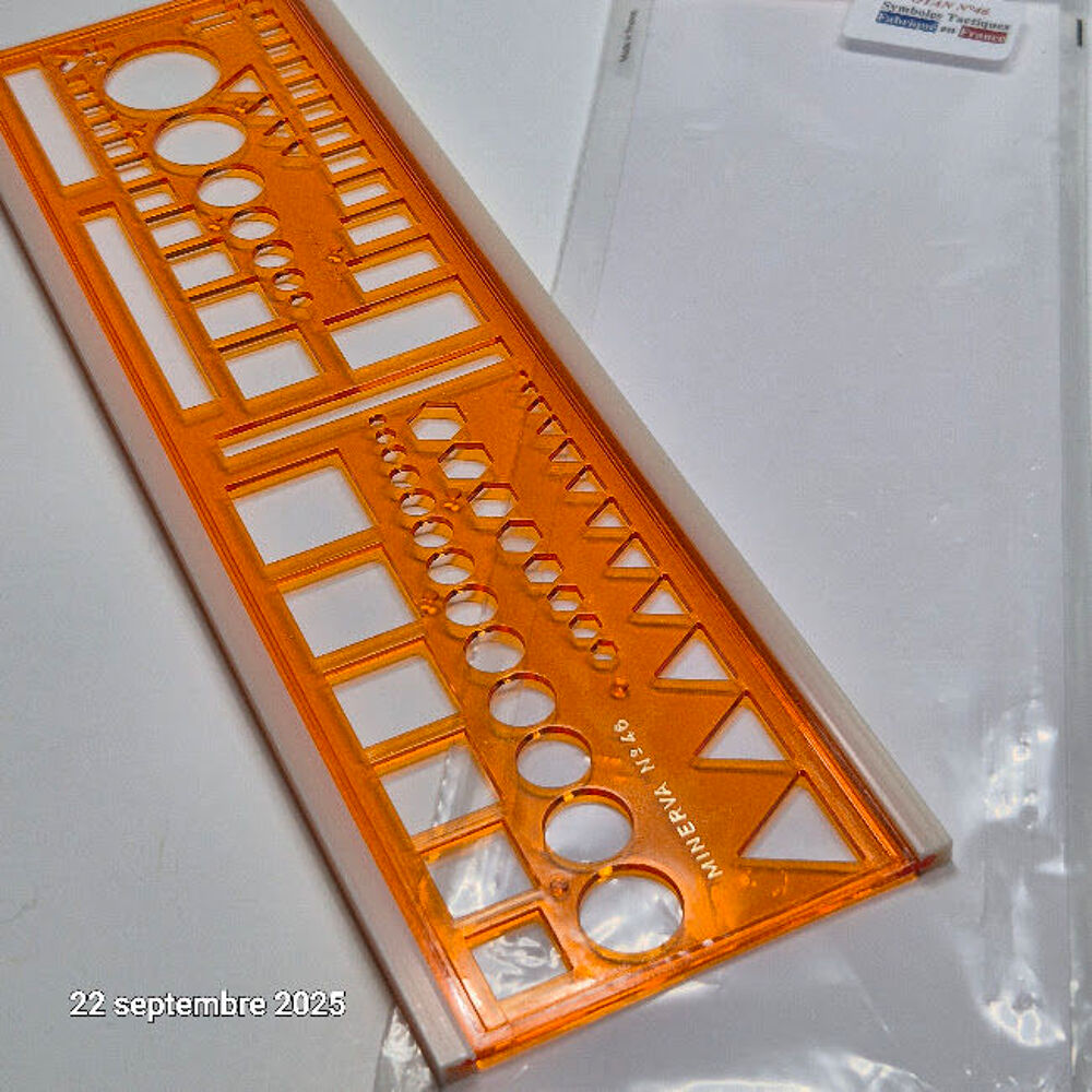 Regle , normographe, trace symbole tactique Otan Minerva N&deg; Bricolage