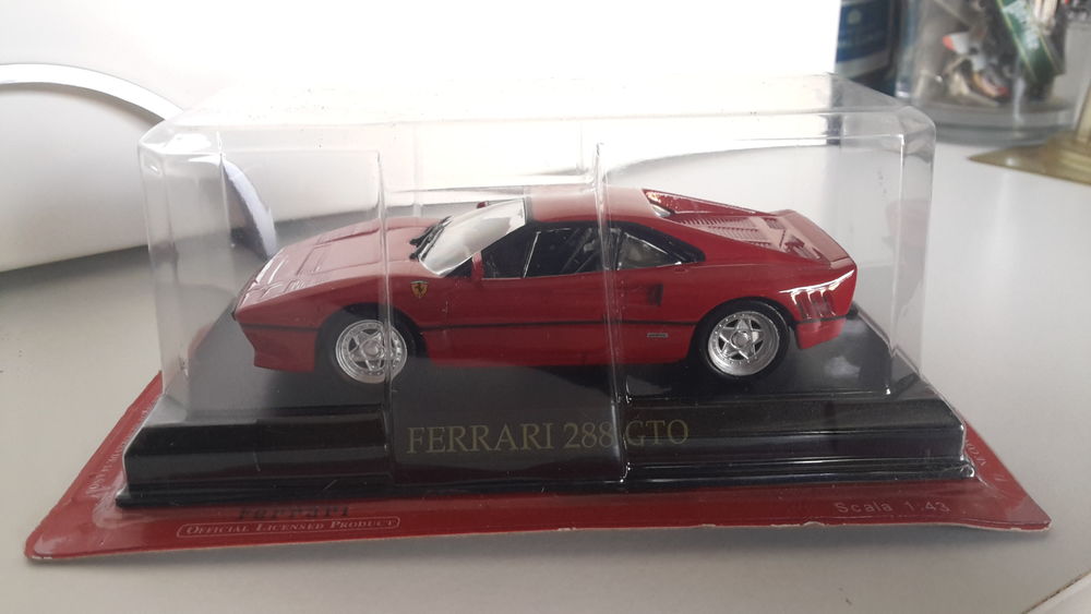 VOITURES MINIATURES - LOT N&deg; 5
