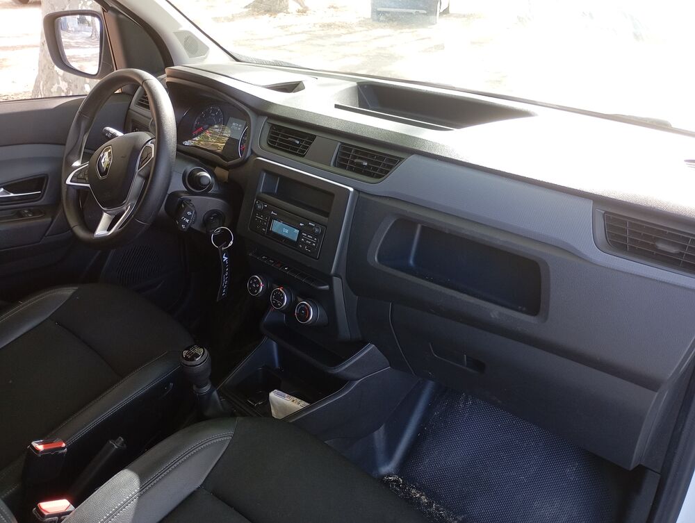 Express EXPRESS VAN BLUE DCI 75 - 22 ESSENTIEL 2022 occasion 33390 Blaye