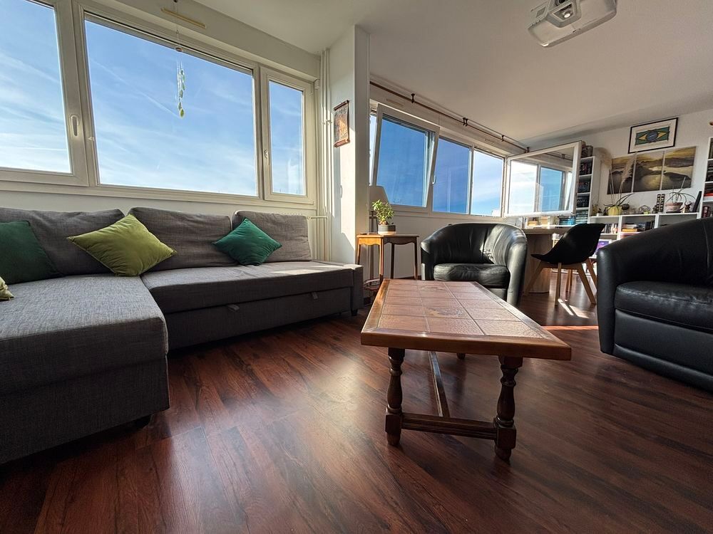 Vente Appartement Cergy Grand Centre, 77 m² rénové, grand séjour lumineux ! Cergy