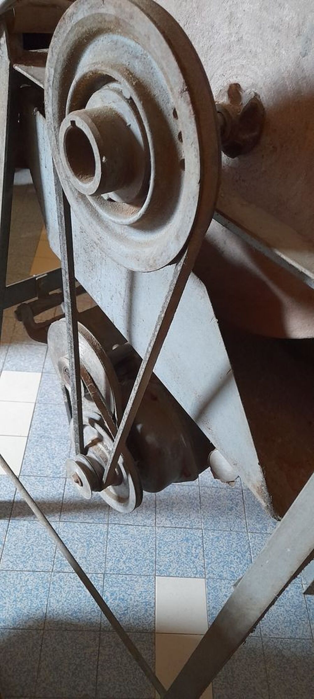 Meule &agrave; eau moteur 220 V pur aff&ucirc;tage Bricolage