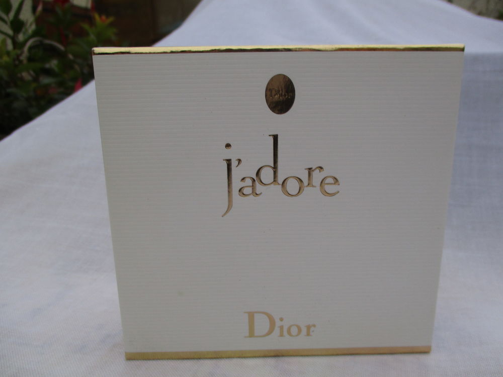 Coffret Miniature de Parfum et de lait pour le corps 