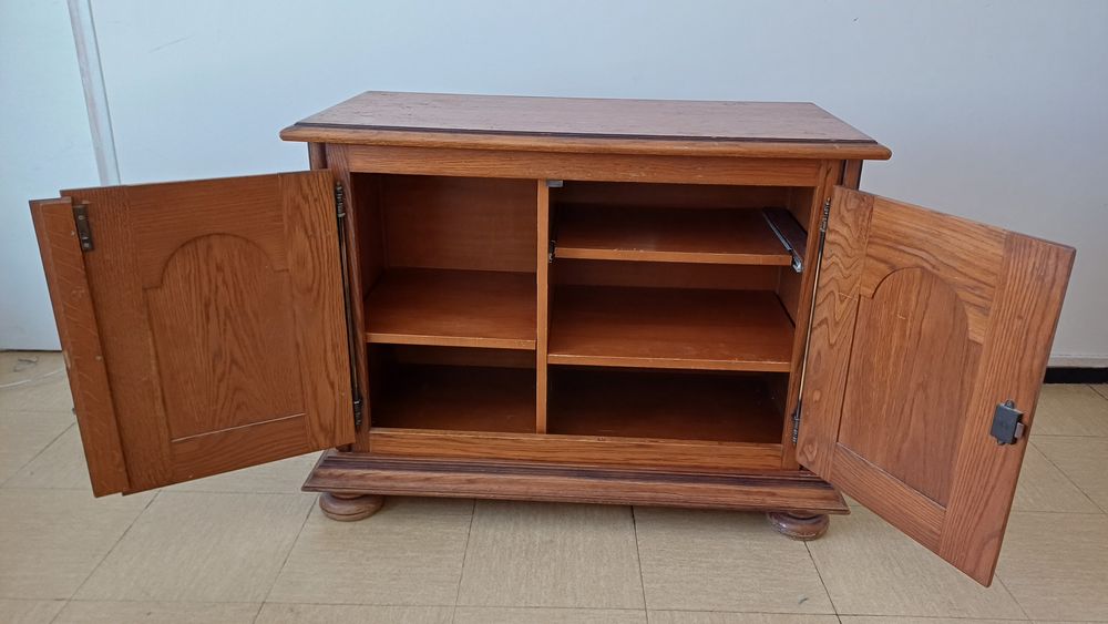 Meuble tv ancien en ch&ecirc;ne Meubles