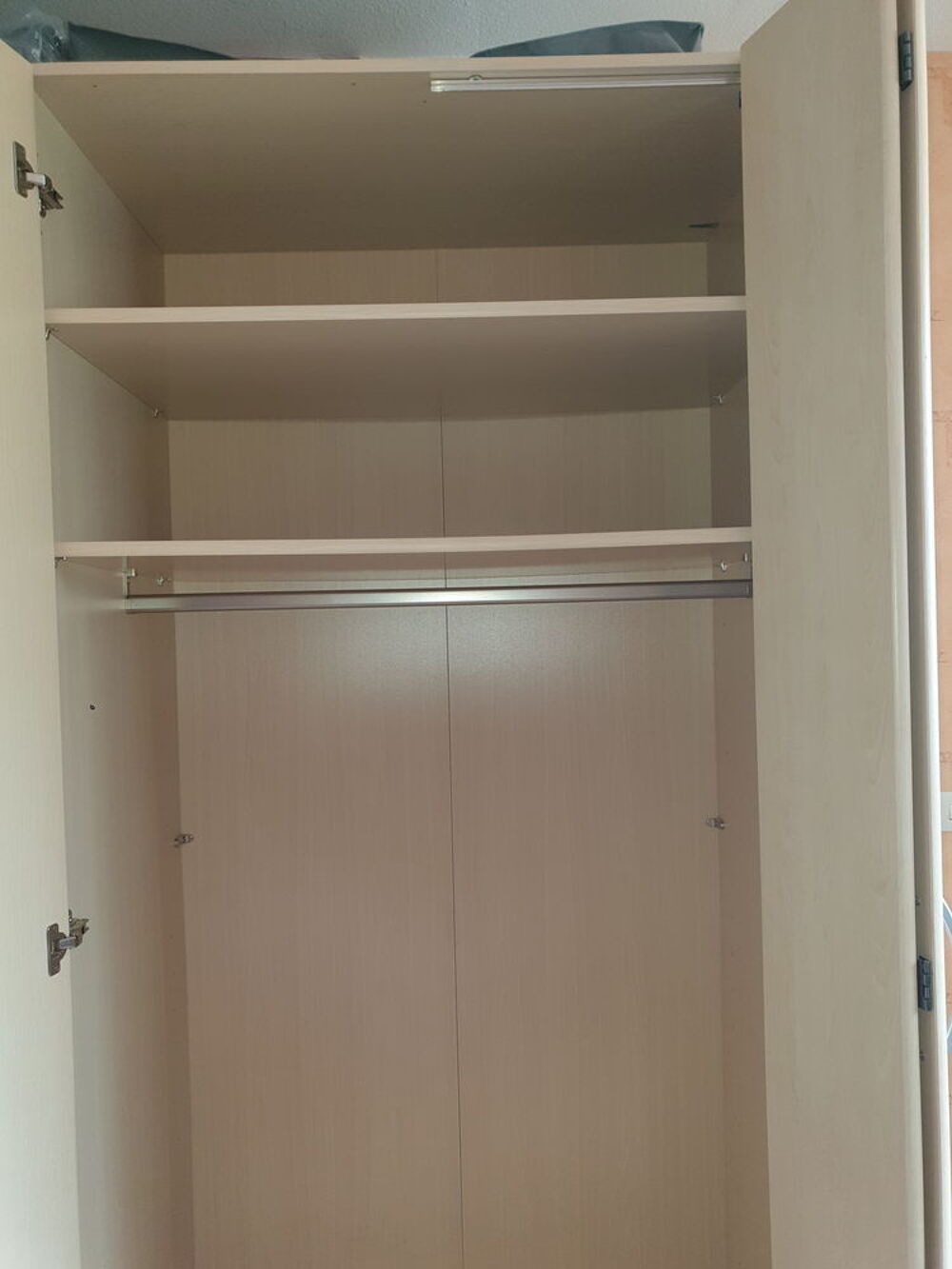 grande armoire Meubles