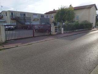  Immeuble  vendre 1402 m