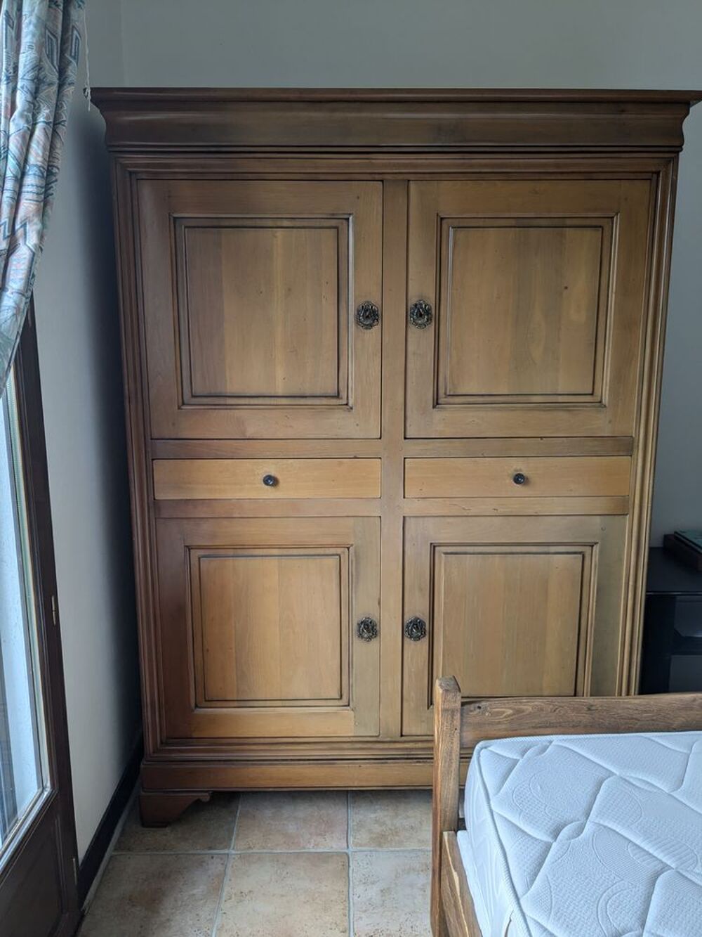 Armoire en merisier massif Meubles