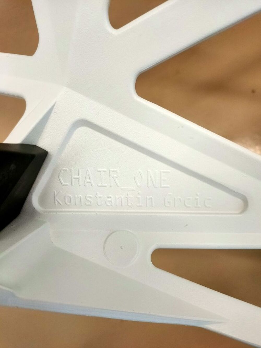 Chaise Konstantin Grcic - Magis - Chair One Meubles