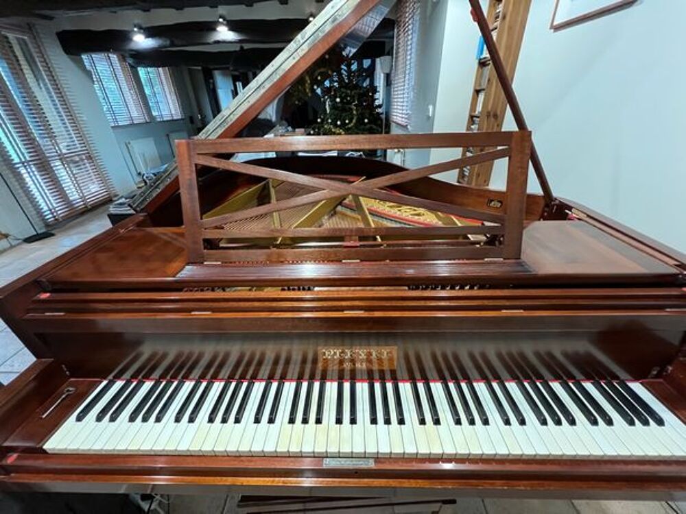 Magnifique Piano Pleyel 1/4 de queue type F, 1,64m style art Instruments de musique