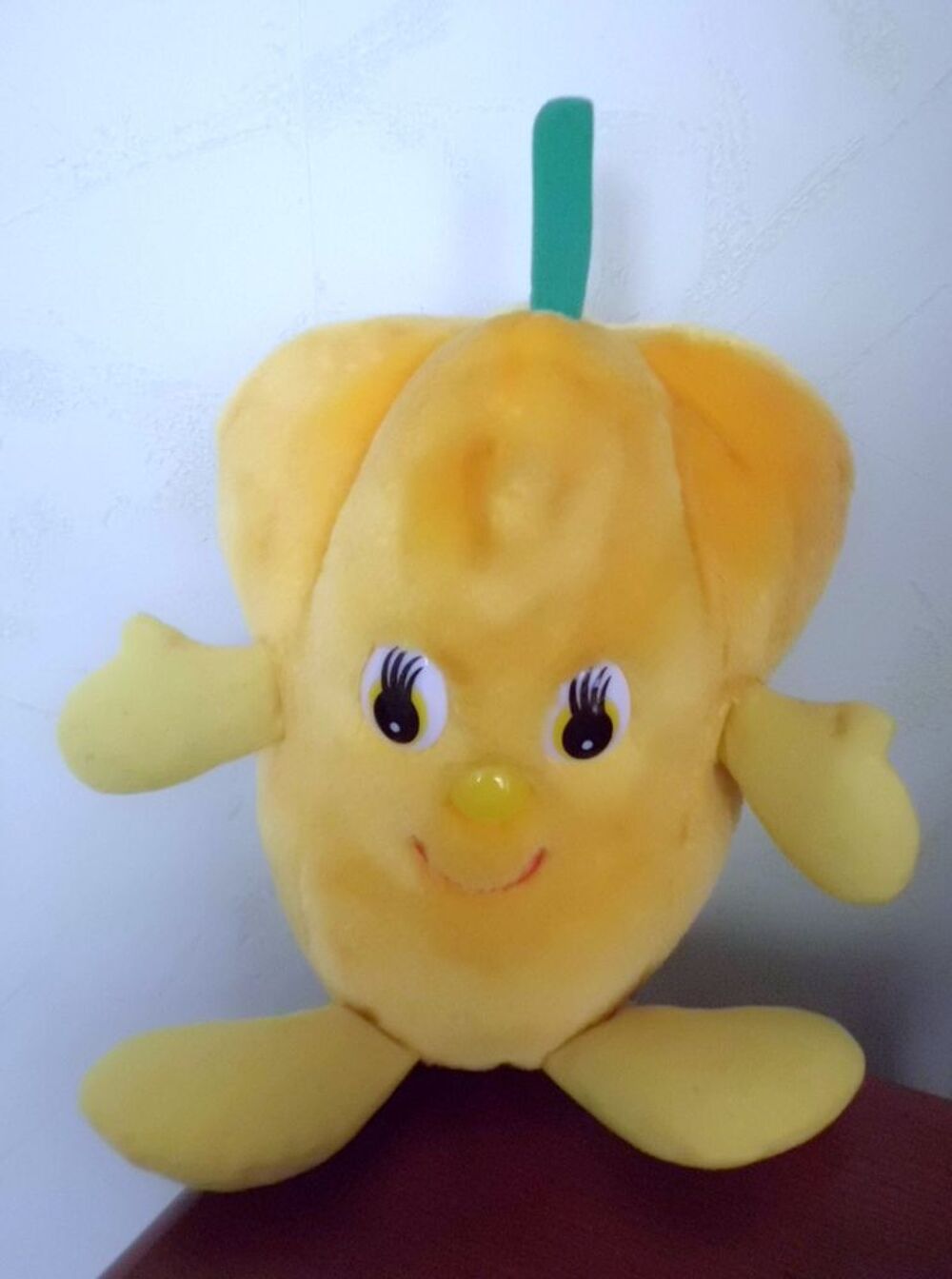 peluche poivron jaune Jeux / jouets