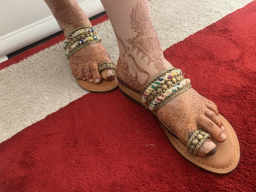 sandales perles et Broderies taille 37 Neuves sans &eacute;tiquette Chaussures
