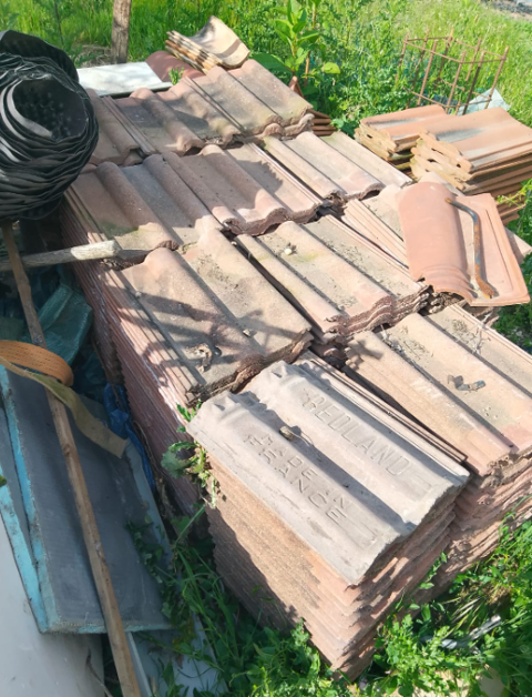 TUILES 320 Saint-Didier-sur-Chalaronne (01)