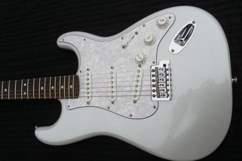 guitare fender mexico blanche 450 Laroquebrou (15)