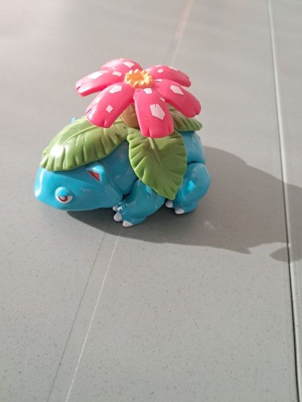 Jouet voiture Pokemon bulbe bizzard manga anime japon Tv goo Jeux / jouets