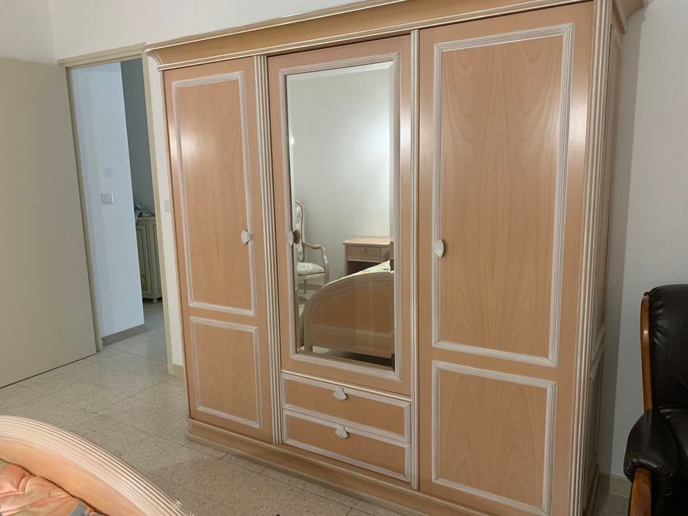 Chambre compl&egrave;te Meubles