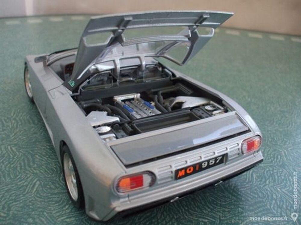 BUGATTI EB 110 1991. COD: 3045. Jeux / jouets