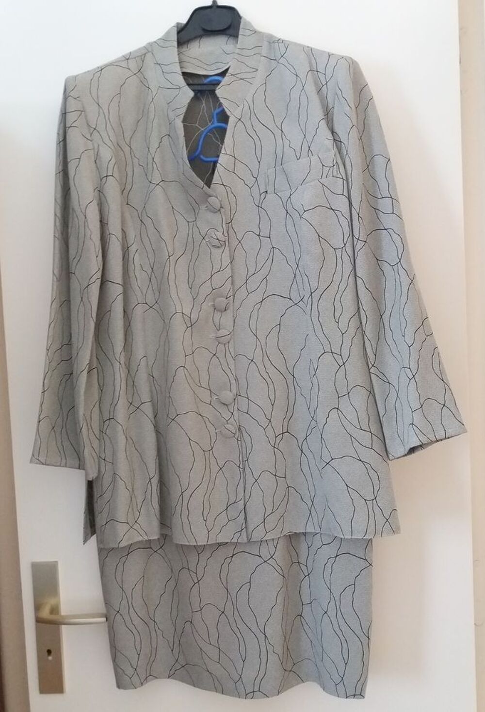 Ensemble veste longue et jupe Vêtements