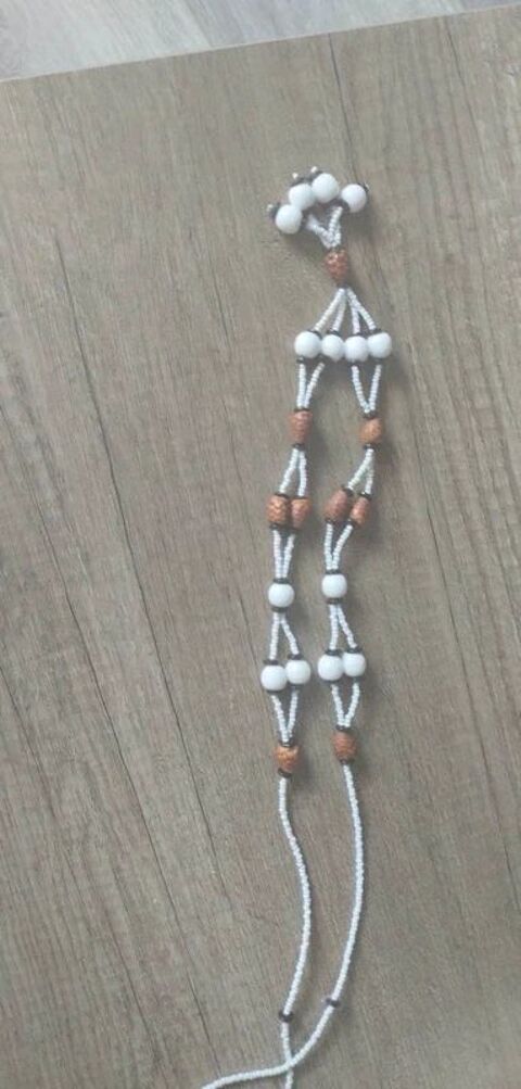 collier fantaisie de 1950 19 Cou�ron (44)