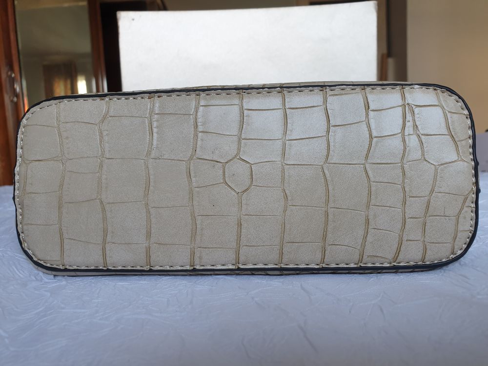 Petit sac &agrave; main beige Maroquinerie