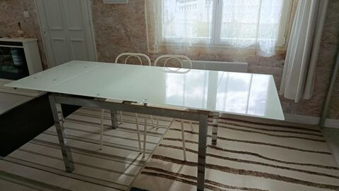 Table Verre opale et Inox Extensible 2m 75 Saint-Gervais-la-Forêt (41)