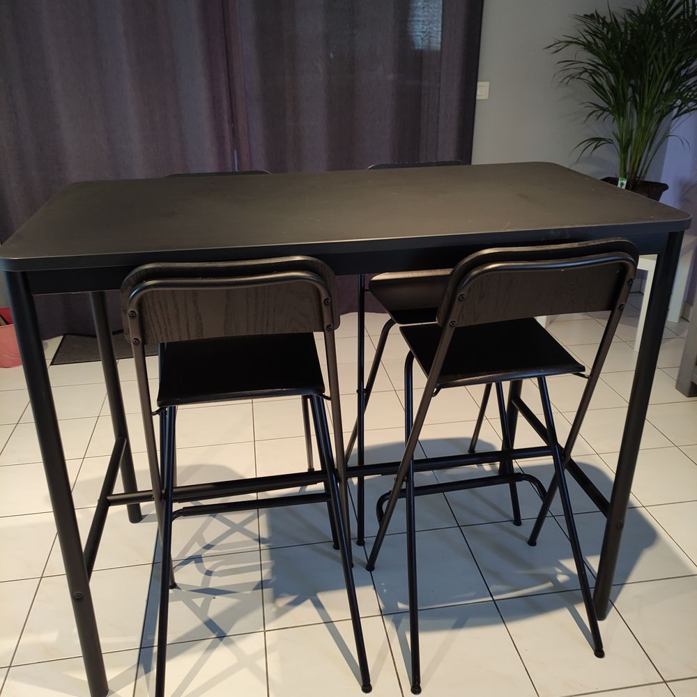 Table mange debout + 4 chaises Meubles