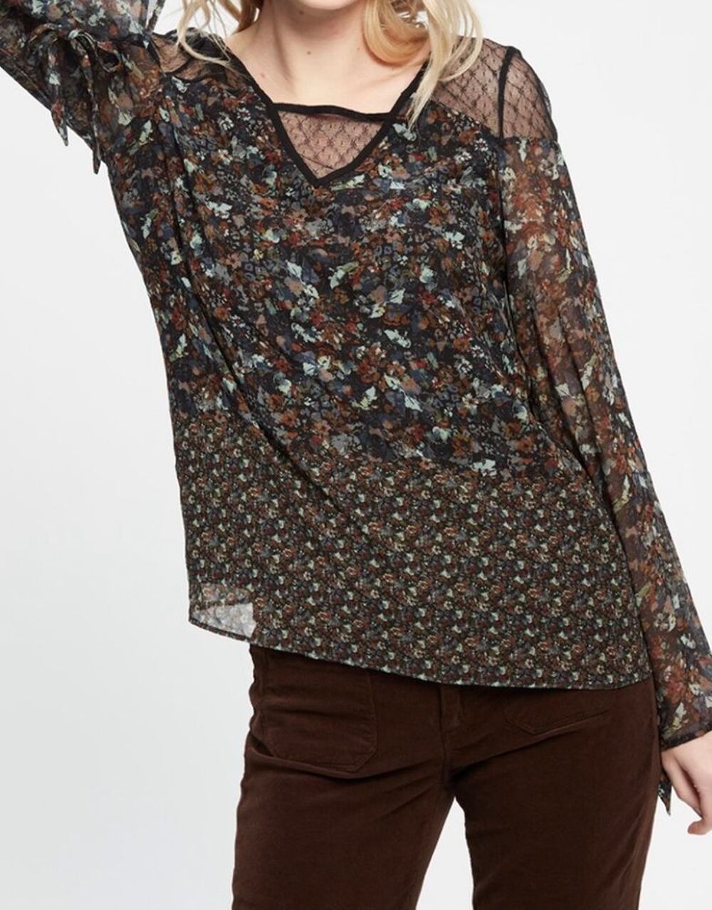 Blouse Naf Naf neuve taille 34 Vêtements