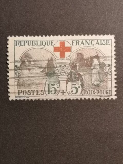 Timbre Yvert 156  10 Nimes (30)