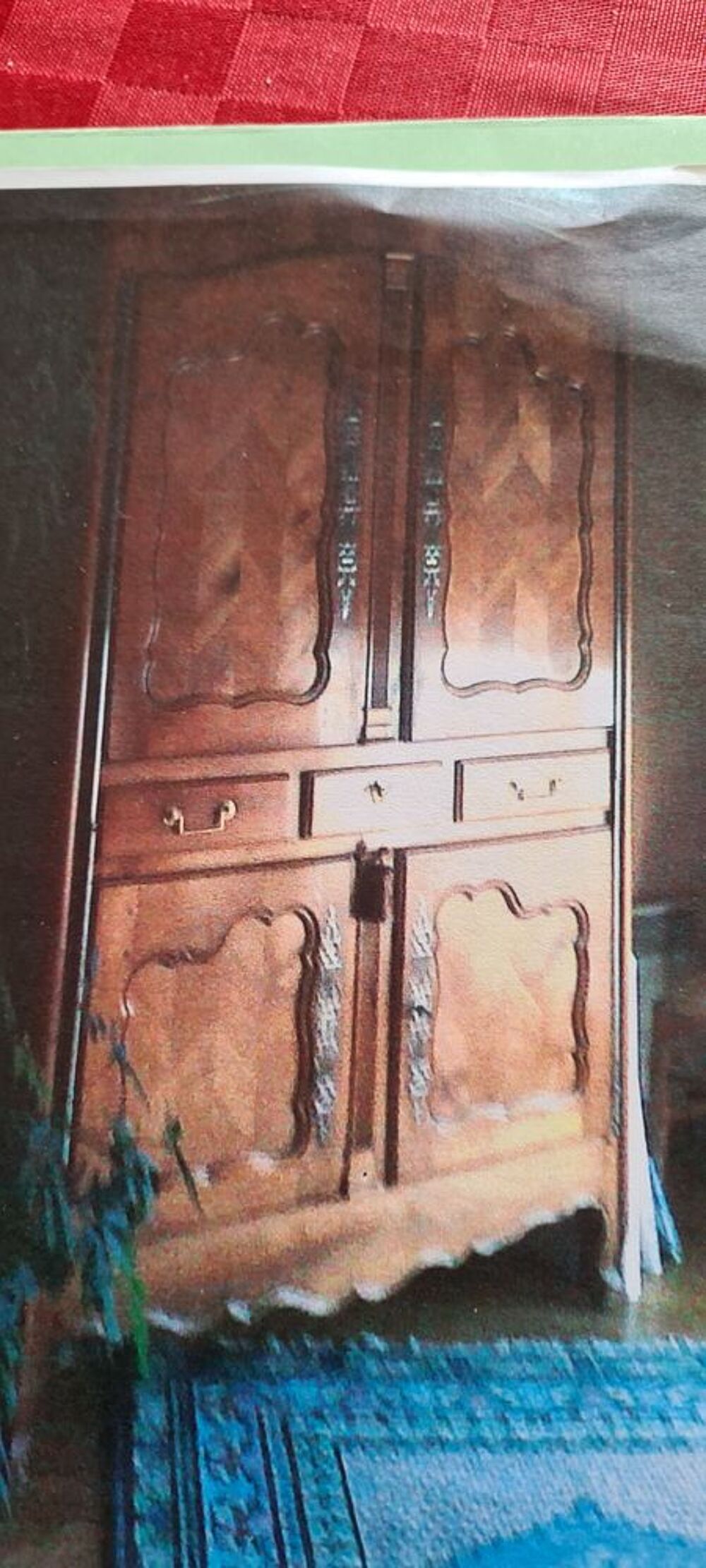 belle armoire ancienne en bois merisier couleur miel Meubles