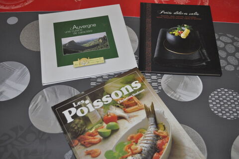 Lot de livres de plusieurs recettes 5 Perreuil (71)