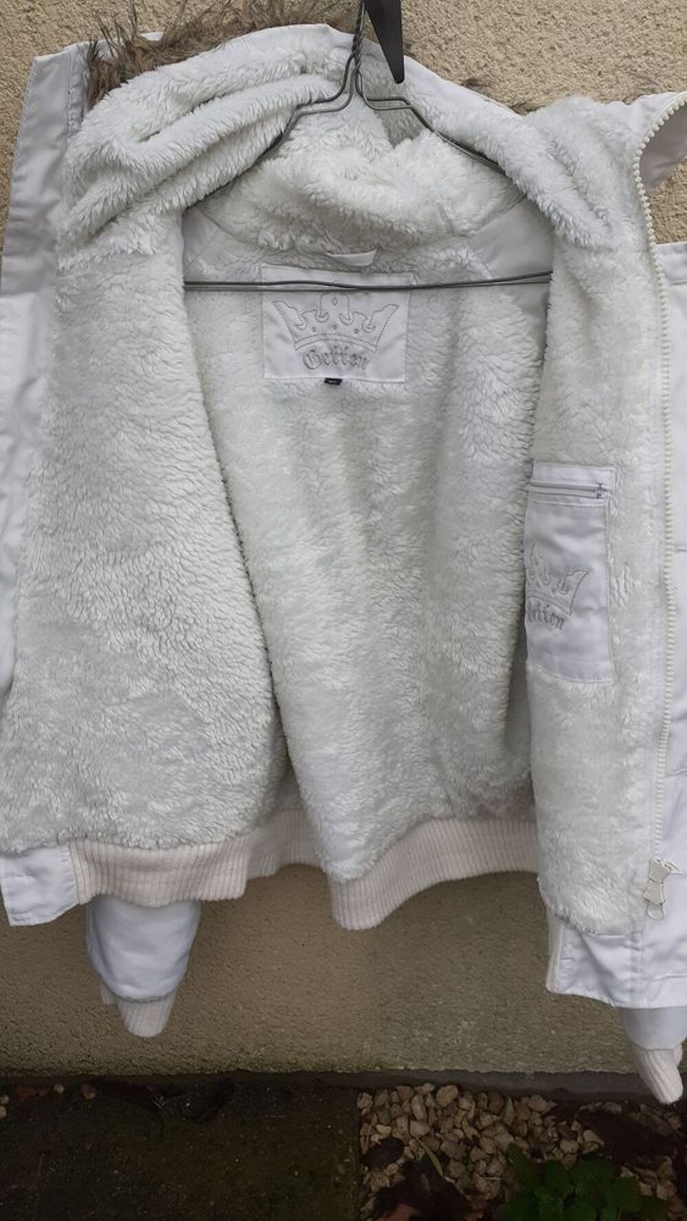 Un blouson blanc tr&egrave;s chaud marque Beffen Vêtements