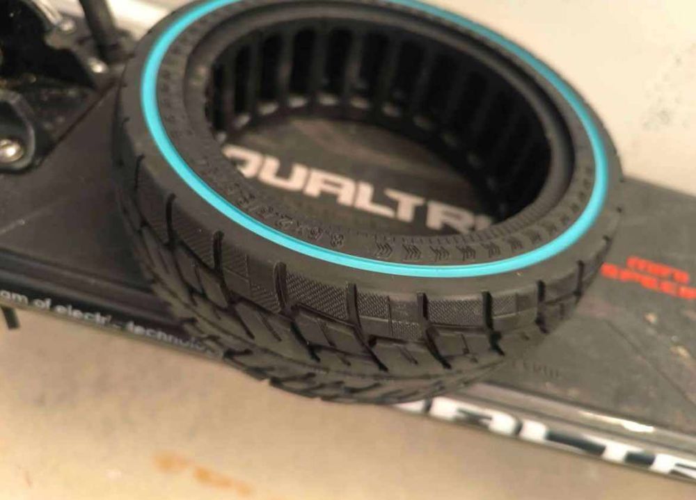 Trottinette &eacute;lectrique dualtron mini special Sports