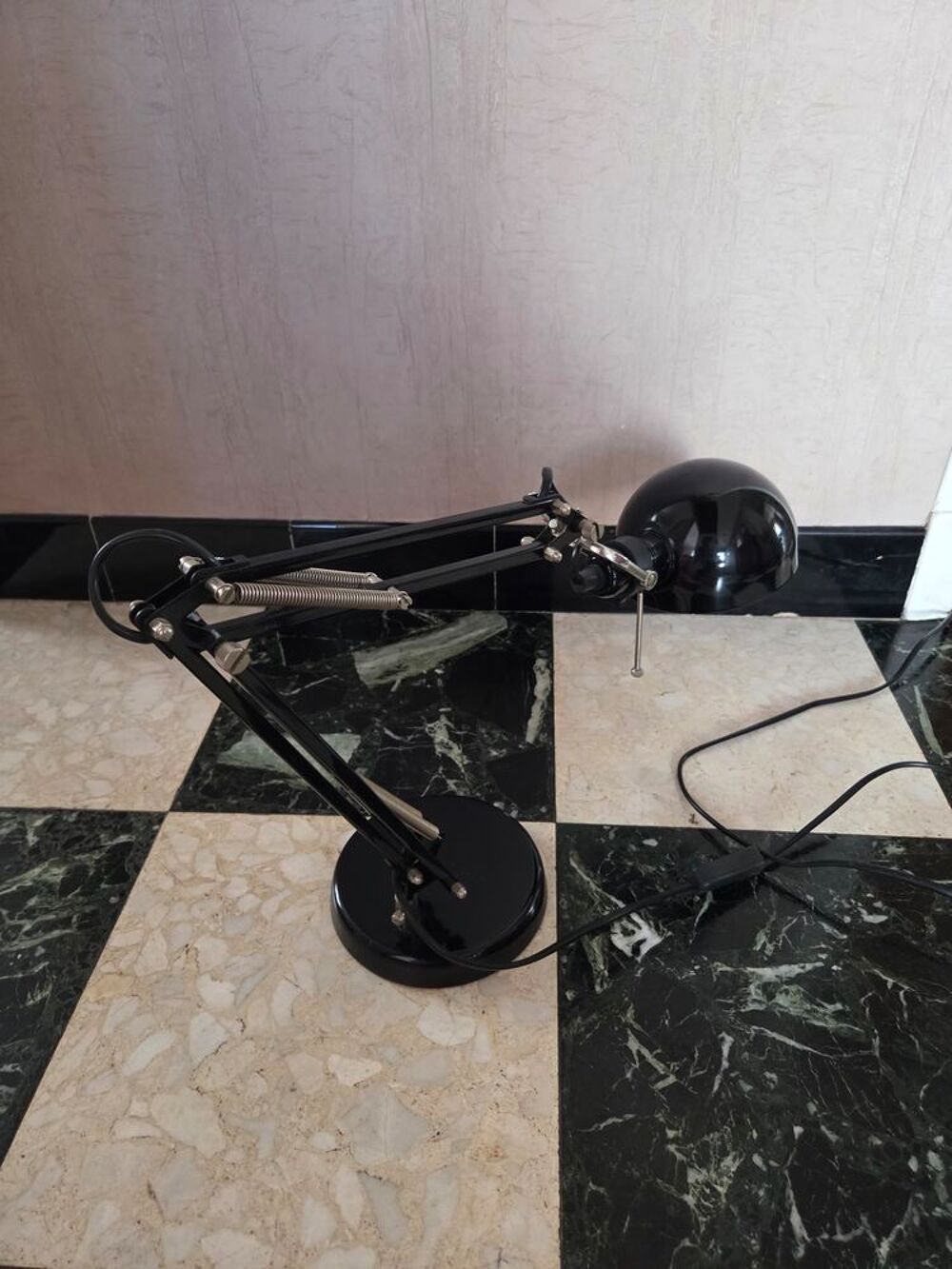 Lampe articul&eacute;e de bureau Décoration