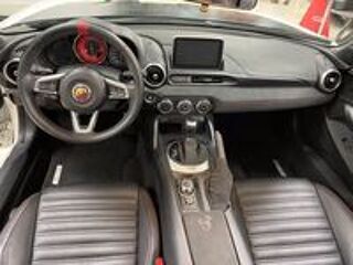 Abarth 124 spider 124 SPIDER 1.4 MultiAir Turbo 170 ch BVA6 Scorpione 2017 occasion 69007 Lyon