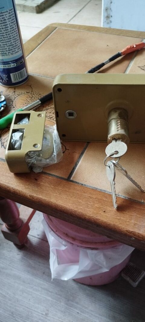 Serrure jamais servi 15 Corneilla-del-Vercol (66)