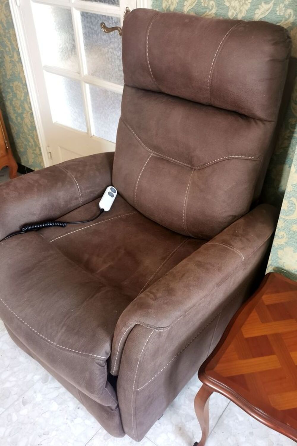 Fauteuil Confort &Eacute;lectrique BASTIDE (Confort M&eacute;dical) Meubles
