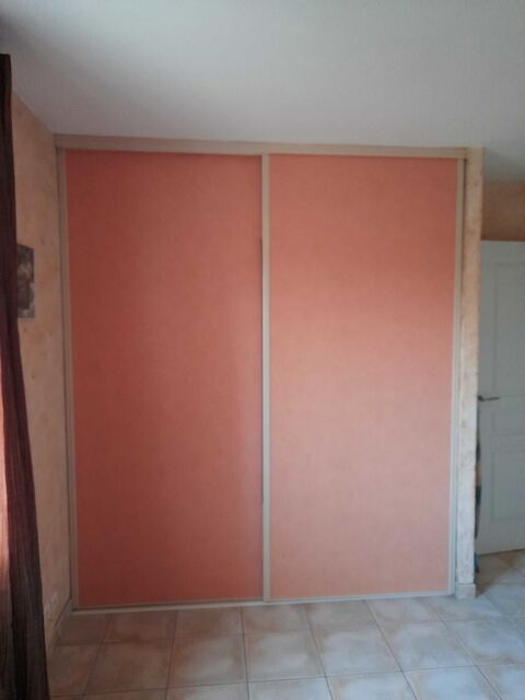 Placard coulissant negociable haut de gamme excellent tat 300 Oraison (04)