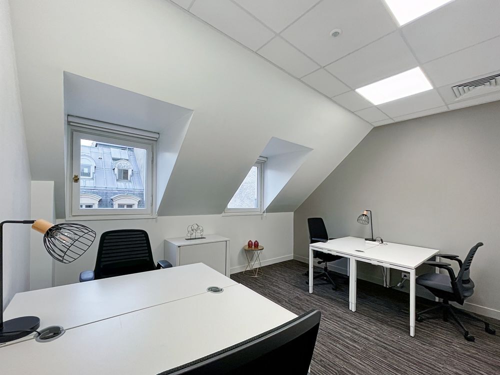   Espace de bureau ouvert pour 15 personnes à Paris 72 Faubourg St Honore Paris 8