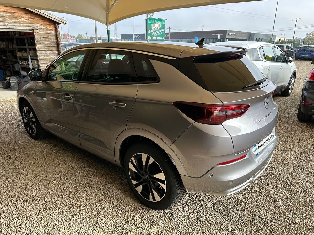 Grandland 1.5 Diesel 130 ch BVA8 Elegance Business 2023 occasion 69400 Arnas