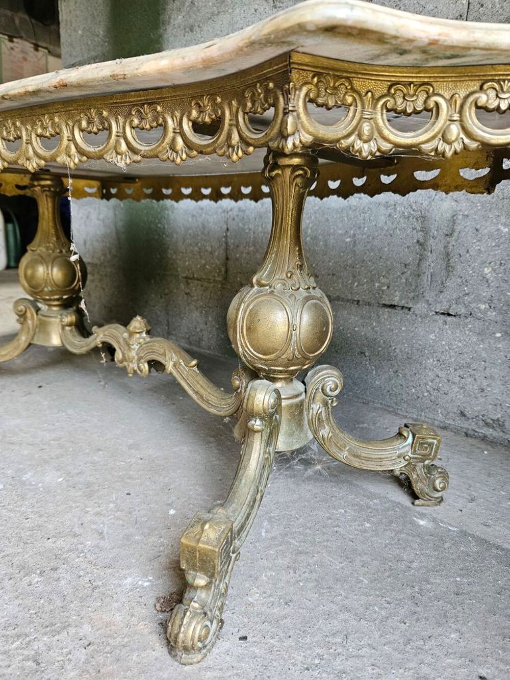 Table basse vintage marbre et laiton Meubles