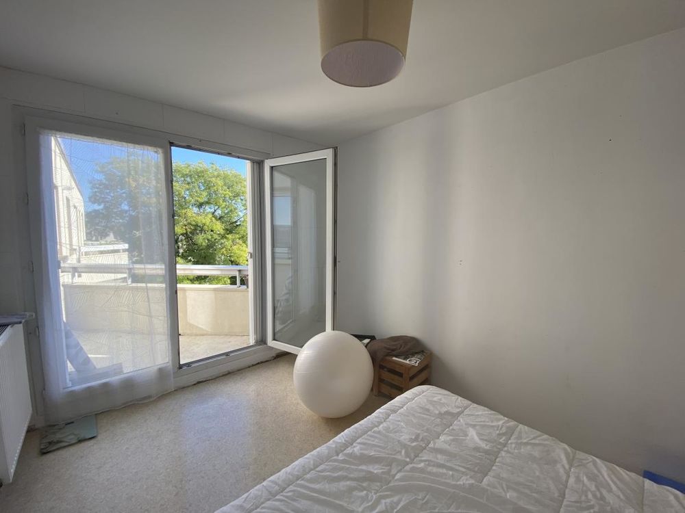 Vente Appartement Appartement 3 pièces avec balcon, parking et cave. Reims