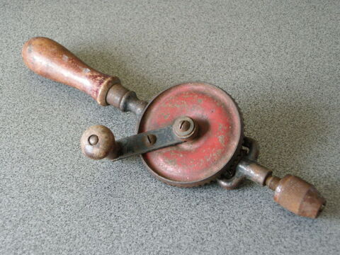 Chignole perceuse a main 8 pinay-sur-Seine (93)