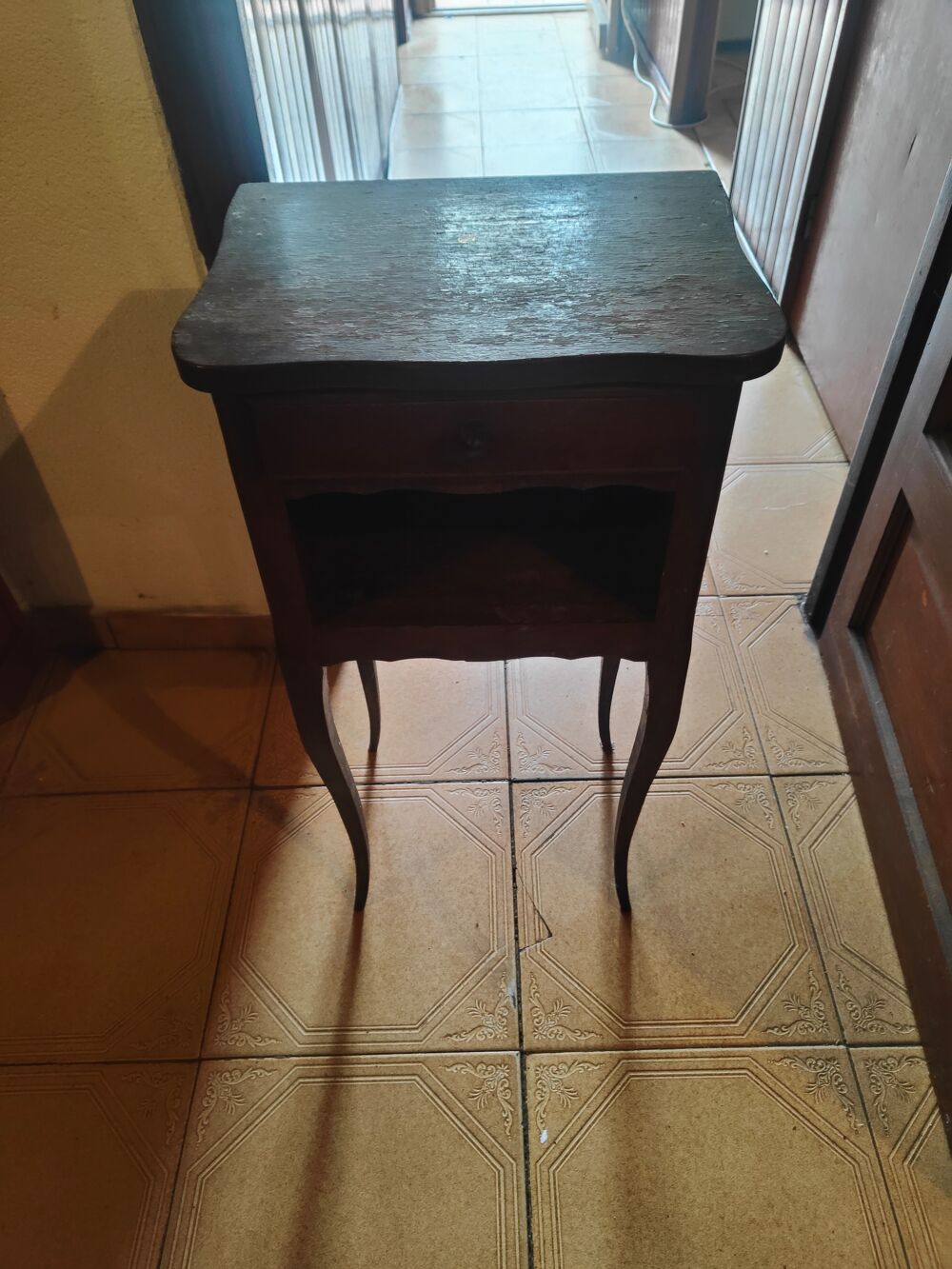  comptoir de bar+petit meuble Meubles