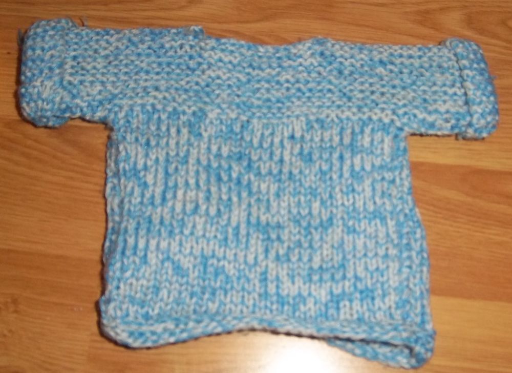 Gilet laine bleu /blanc poup&eacute;e Jeux / jouets
